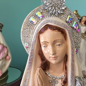 MADONNA/ Virgin Mary/VINTAGE/ Chalkware/Plaster/ Hand image 8
