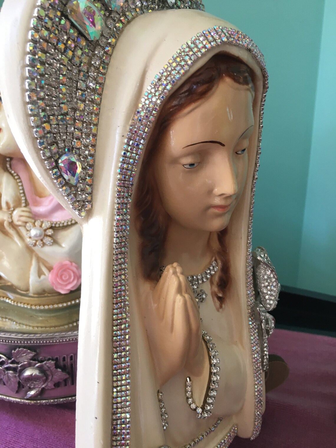 MADONNA/ Virgin Mary/VINTAGE/ Chalkware/Plaster/ Hand image 2