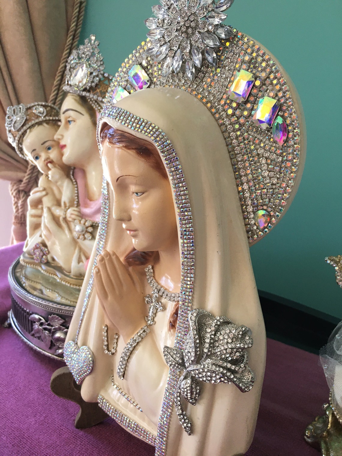 MADONNA/ Virgin Mary/VINTAGE/ Chalkware/Plaster/ Hand image 1