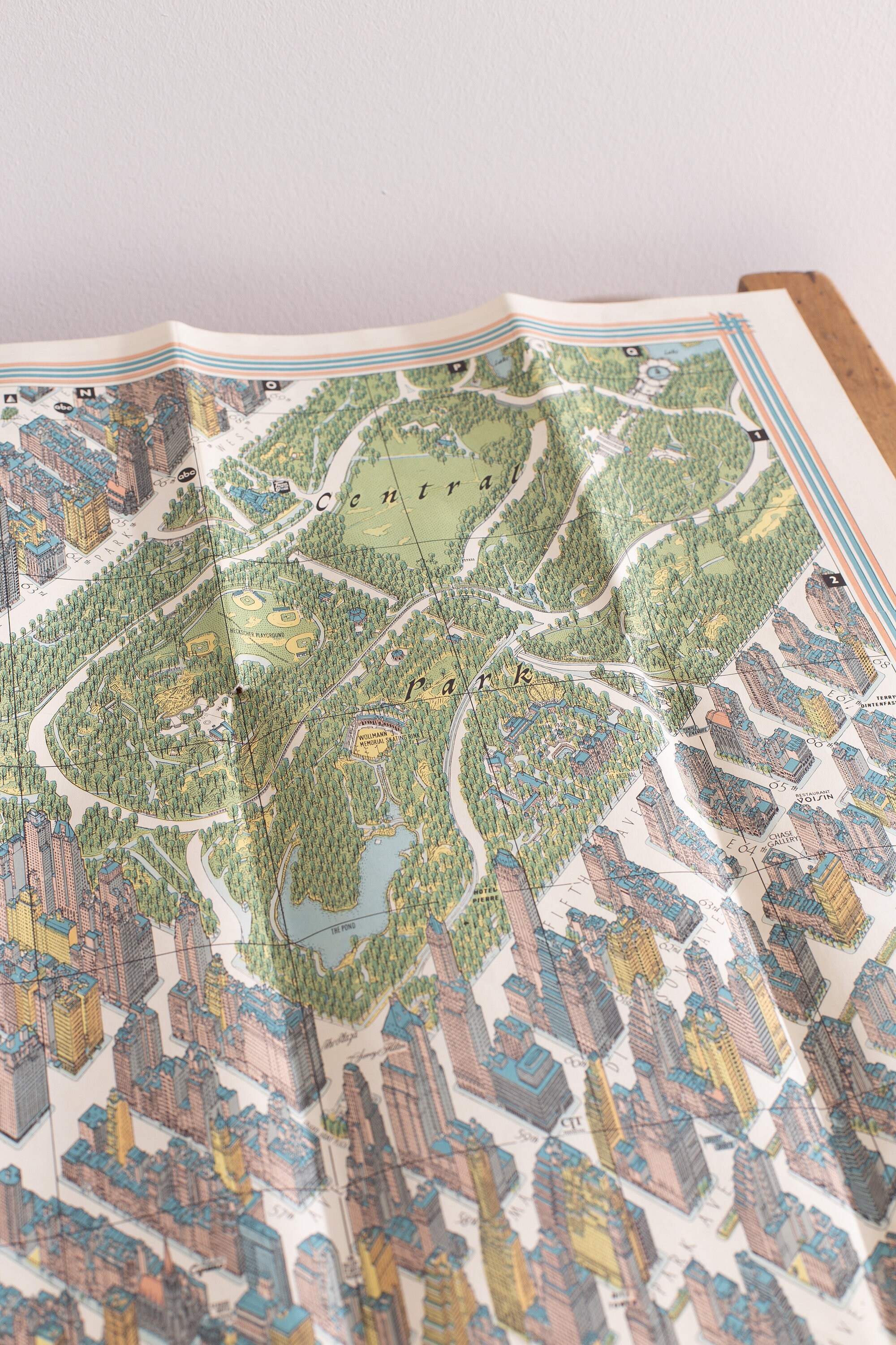 Original 1964 New York City 3D Bird's Eye View Map Lithograph Hermann