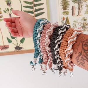 Retro Summer Macrame wristlet keychain