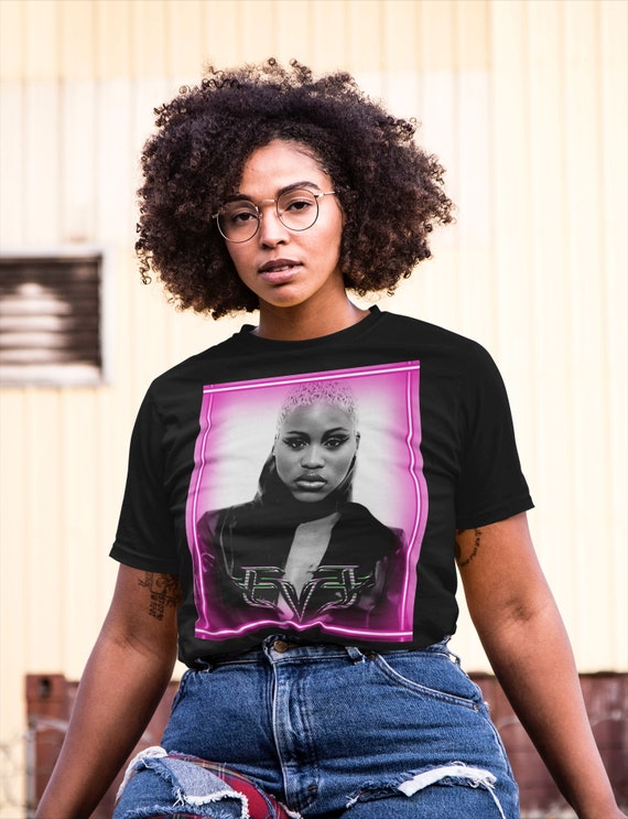 Hip Hop Legend Eve Vintage Inspired Tee | First Lady of Ruff