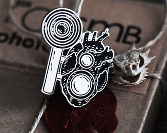 SMB Camera Heart Pin