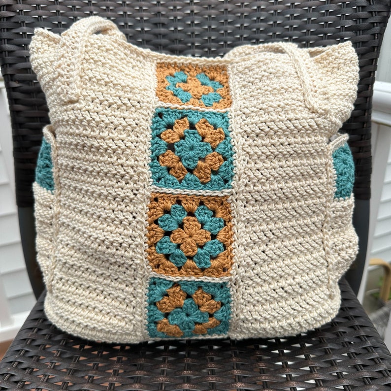 Crochet Pattern, Crochet Granny Square Bag Pattern, Modern Crochet Tote image 4