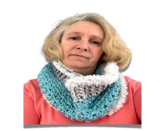 Crochet Pattern, Crochet Cowl Pattern, Winter Accessory, Woman's Fashion Accessory, Glacier Ridge Cowl