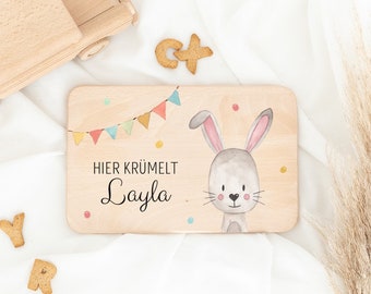 Brettchen personalisiert, Wunderwunsch, Frühstücksbrett personalisiert, Babygeschenke, Geschenk 1. Geburtstag, Hier krümelt Brett