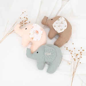 Elefant Baby, Elefant Kuscheltier, Zubehör Wickeltisch, Elefant personalisiert, Elefant Kissen, Kuscheltier Baby Bild 1