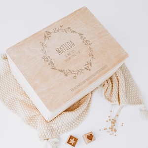 Erinnerungsbox Baby Mädchen, Geburt Geschenk Mädchen, Erinnerungskiste Baby, Holzkiste Baby, Taufe Geschenk Mädchen, Holzbox Mädchen