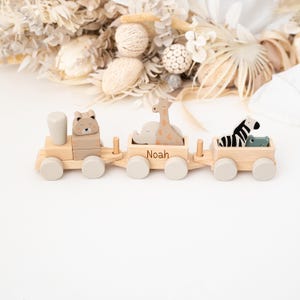 Holzzug personalisiert, Babygeschenk Geburt, Stapelspiel Baby, Taufgeschenk Junge, Geburt Geschenk Junge, Stapelspiel, Taufe, Dschungel