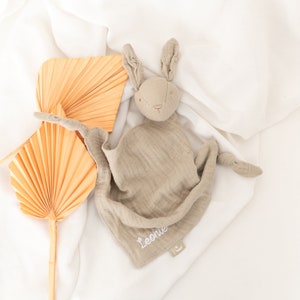 Schmusetuch, Ostern Geschenk Baby, Schnuffeltuch Hase, Geburt, Kuscheltier Baby, Schnullerhase, Elefant Schmusetuch, Osterhase Kuscheltier Hase olivgrün