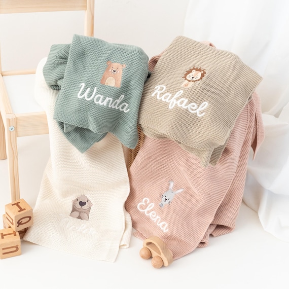 Babydecke mit Namen, Babydecke personalisiert, Baby Kuscheldecke personalisiert, Decke Baby, Strickdecke Baby, Babygeschenk, Taufe
