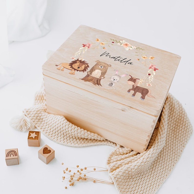 Erinnerungskiste, Erinnerungsbox Baby, Erinnerungskiste personalisiert, Babygeschenk Geburt, Holzkiste personalisiert, Taufe Bild 2