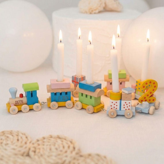 Geburtstagszug, Zug Geburt, Geburtstagszug mit Zahlen, Geburtstagszug aus Holz, Geschenk Geburt Junge, Kindergeburtstag Deko