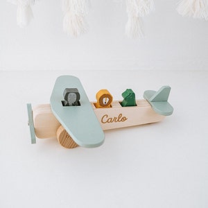 Avion, cadeau naissance garçon, jouet bébé, avion en bois, véhicules jouets en bois, cadeau bébé, cadeau 1er anniversaire image 2