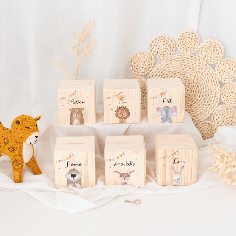 Spaarpot, kinderspaarpot, gepersonaliseerde spaarpot, houten spaarpot, kinderen en baby, babycadeaus, baby spaarpot, doop afbeelding 1