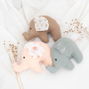 Elefant Baby, Elefant Kuscheltier, Zubehör Wickeltisch, Elefant personalisiert, Elefant Kissen, Kuscheltier Baby Bild 2