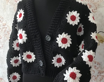 Gehäkelte Daisy Baumwoll-Strickjacke, handgemachte stilvolle Strickjacke, handgemachter Pullover, Sonnenblumen-Strickjacke, Sonderanfertigung, Muttertagsgeschenk