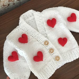 ハートプリントニットウェアベビー＆幼児用カーディガン、ベビーハートセーター、ベビー＆キッズバレンタイン衣装、ベビー＆キッズ向けバレンタインデーギフト