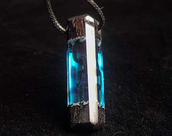 Wooden resin chain art pendant, glowing necklace, glowing chain pendant, Modern jewelery, mens pendant, gift for him, blue necklace gift