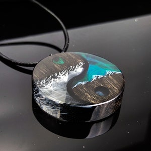 yin yang pendant, perfect gift for her, northern lights, wood resin pendant, handmade pendant, perfect gift for her, 5th anniversary gift