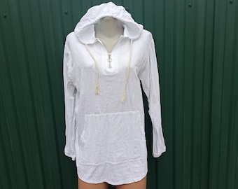 90s Vintage women's white cardigan with a hood for the summer. Size L-XL.