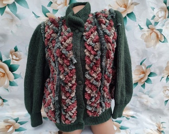 Cárdigan de mohair bouclé vintage de los años 90: suéter verde oscuro con botones (M-L)