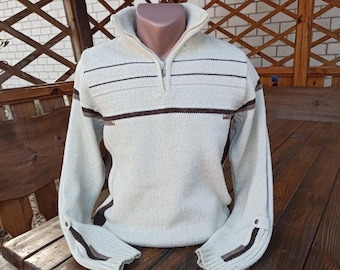 90s Vintage white men's sweater / pullover. Warm winter sweater. Size M.