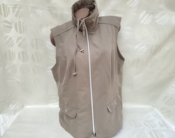 90s Vintage Women's Spring Khaki Zipper Vest. Size XL-2XL.