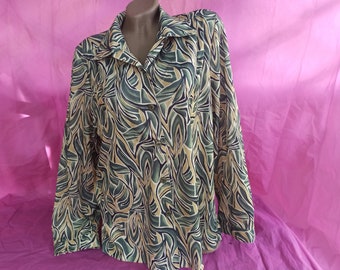 90s Vintage women's Karelia blouse / shirt with sleeves, ikat pattern. Size L-XL.