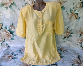 90s Vintage Silk Womens Yellow Blouse/Shirt Short Sleeve. Size XL-2XL.