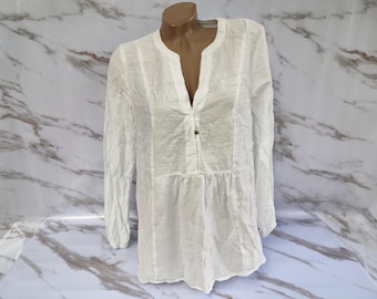 90s Vintage Womens White V-Neck Blouse/Shirt Long Sleeve. Size M.