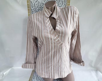 90s Vintage Cotton Women's Beige Striped V-Neck Blouse/Shirt Long Sleeve. Size S-M.