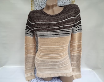Suéter/pulóver vintage de los 90 para mujer, a rayas marrones y beige, manga larga. Talla XS-S.