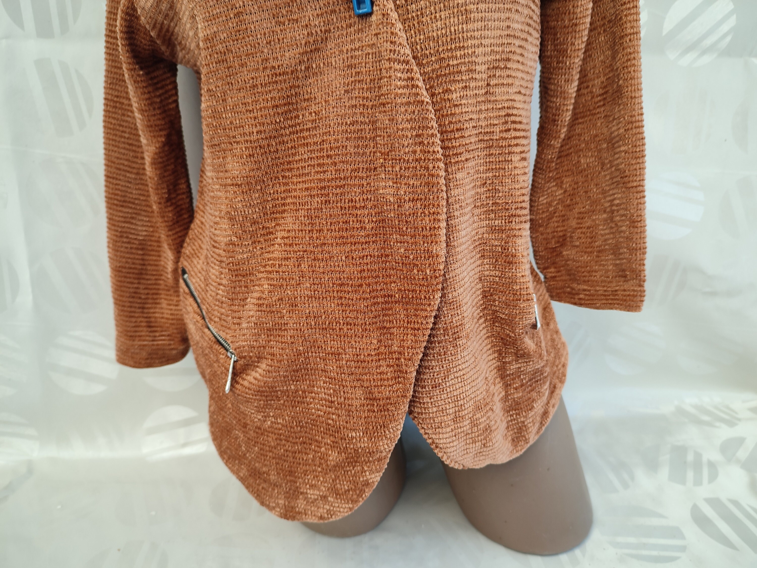 90s Vintage Italy Viscose Women's Brown Formal Short 90s Vintage Italy Viscose Women's Brown Formal Short