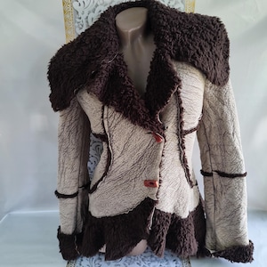 90s Vintage Women&#39;s Brown Beige Sheepskin Coat With Buttons. Size XS-S.