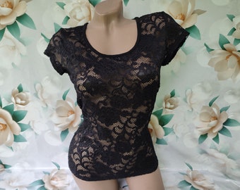 90s Vintage Womens Black Lace Top/Tee Short Sleeve. Size S-M.