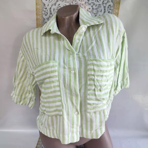 90s Vintage India Linen Cotton Women&#39;s White Light Green Striped Crop Blouse/Shirt Short Sleeve. Size M.