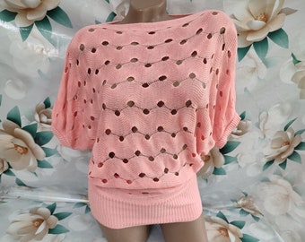 90s Vintage Womens Pink Knitted Batwing Top With Eyelets Short Sleeve. Size S-M.