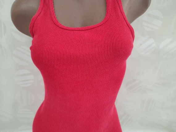 90s Vintage Women's Raspberry Ribbed Tank Top. Si… - image 4