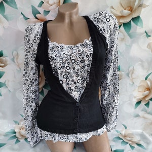 90s Vintage women&#39;s floral blouse with black button-down vest long sleeve. Size XS-S.
