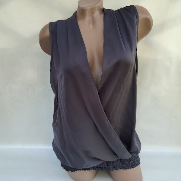 Deep V Set In Black
