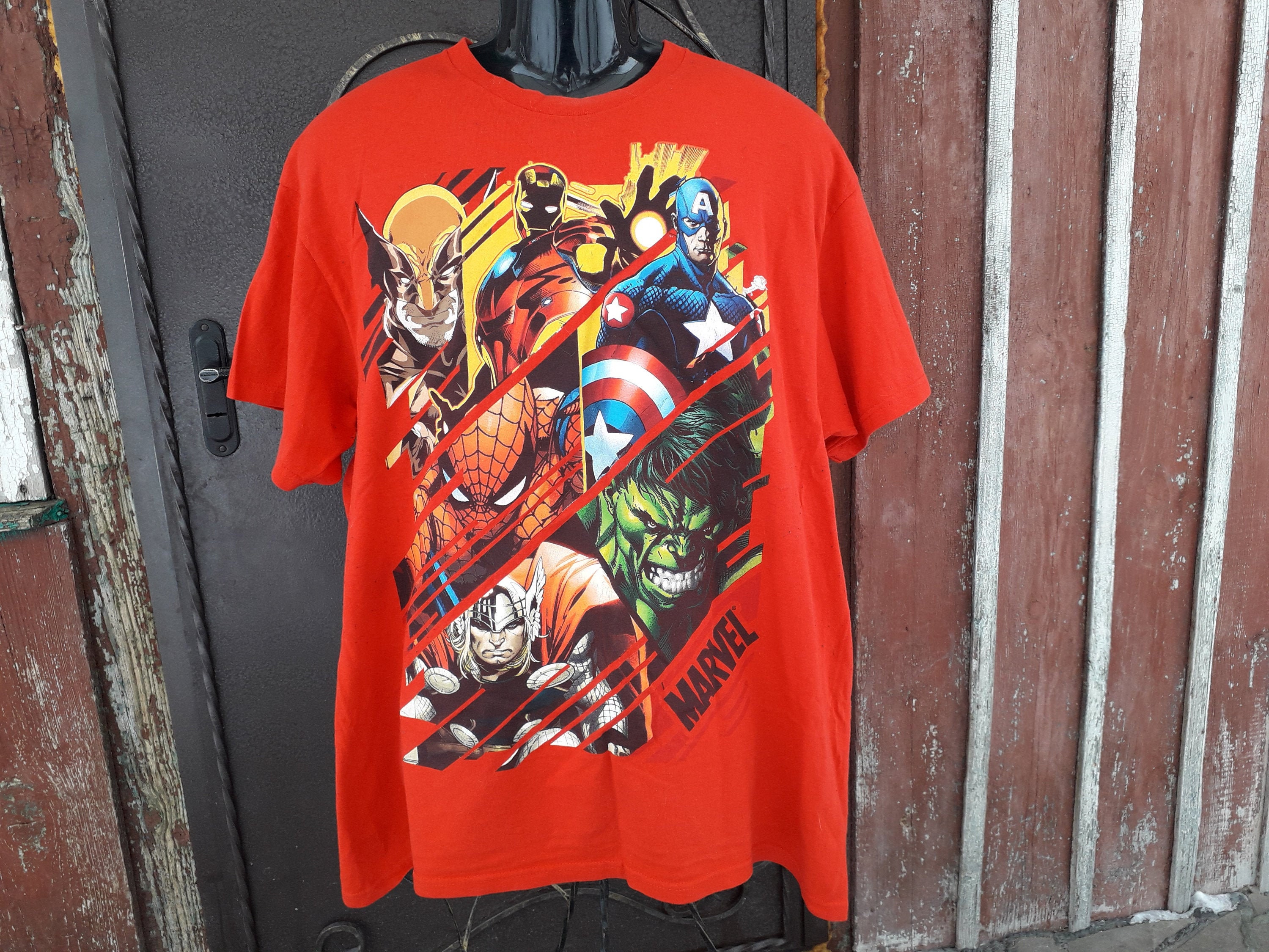 Vintage mens red Tshirt MARVEL superhero print Superman Etsy