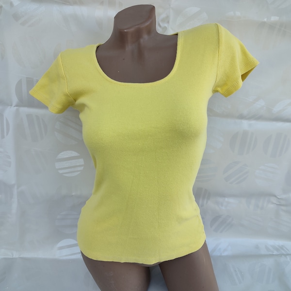 90s Vintage Cotton Womens Yellow Ribbed Top/Tee. Size S-M.