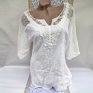 90s Vintage Cotton Women&#39;s White Lace Victorian Blouse Embroidery Short Sleeve. Size M.