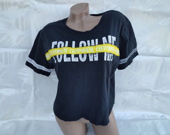 90s Vintage Cotton Womens Black Oversized Crop Top Athletic With Logo. Size S-M.