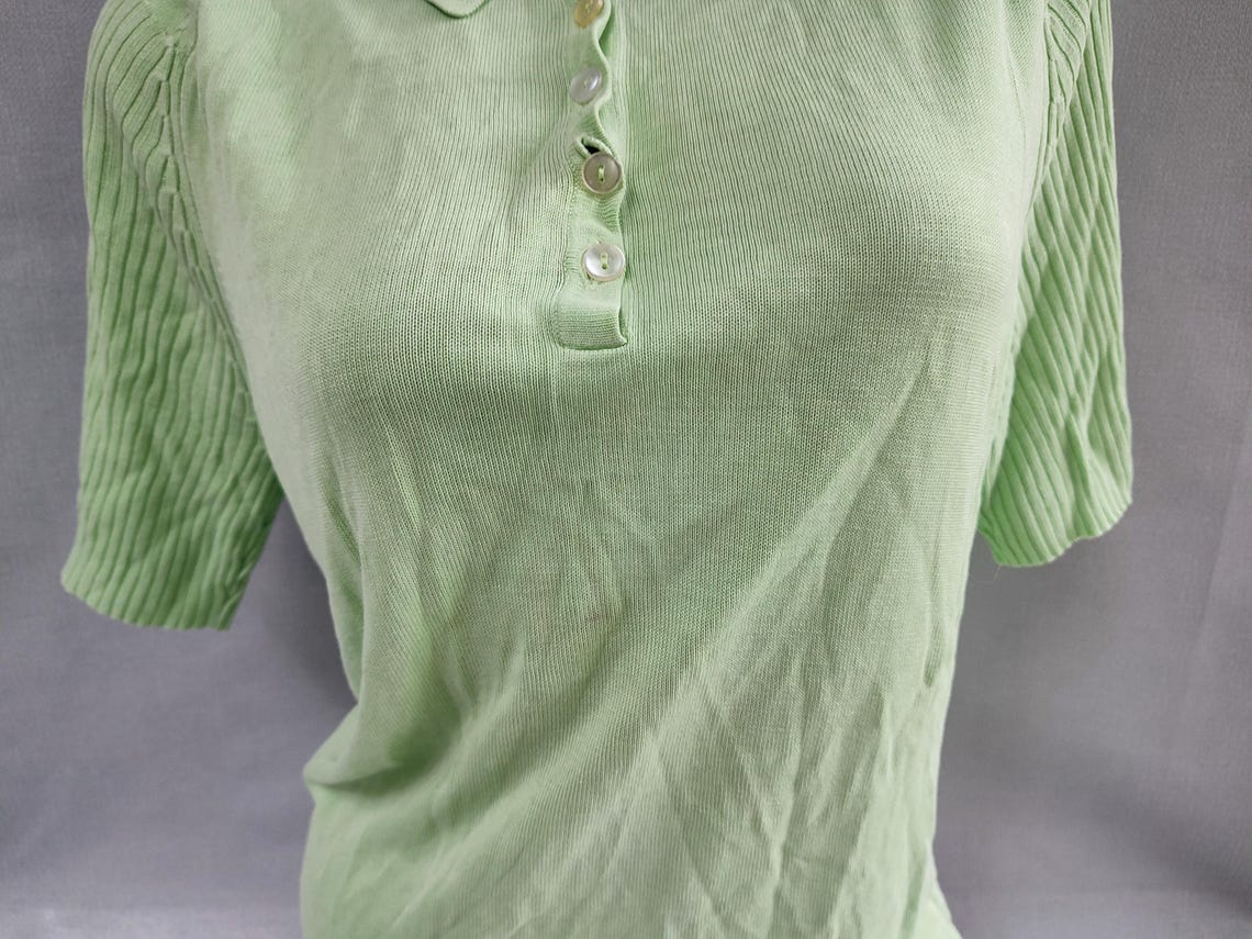 90s Silk Women's Lime Top with Short Sleeves. Size M., foto 3 di 5