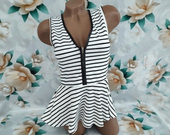 90s Vintage women's black and white striped sexy peplum sleeveless top. Size Size XXS-XS.