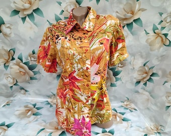 90s Vintage Cotton Women's Bright Blouse/Shirt Jungle print Short Sleeve. Size L-XL.