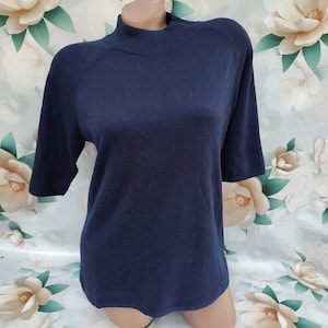 90s Vintage Navy Blue Turtleneck/Pullover Short Sleeve. Size M-L.