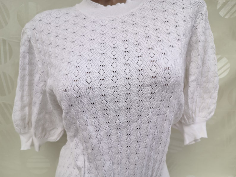 90s Vintage Women's White Knitted Top/tee With Eyelets Short Sleeve